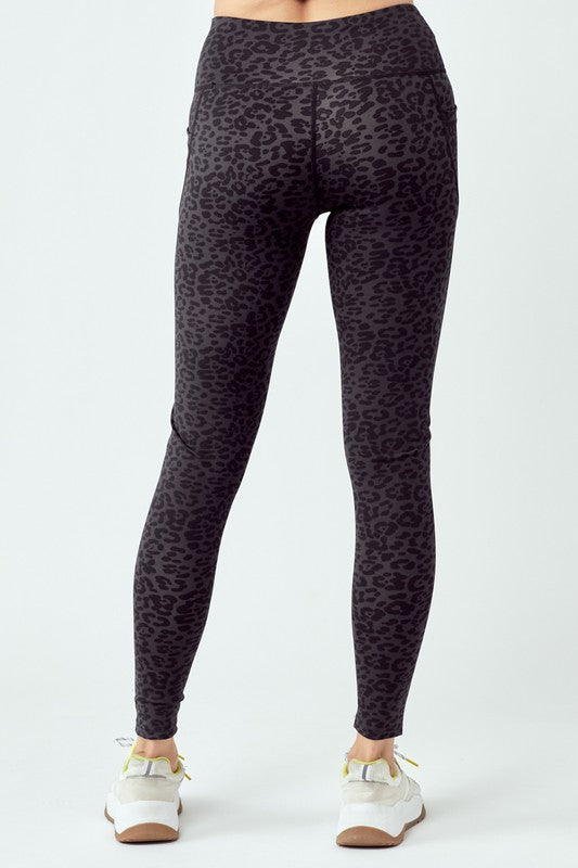 Women Leggings High Waist Black Leopard Textured Stretchy Faux Leather  Pants S M